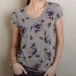 Anthropologie's T.La | Floral Roll Sleeve Tee in Gray